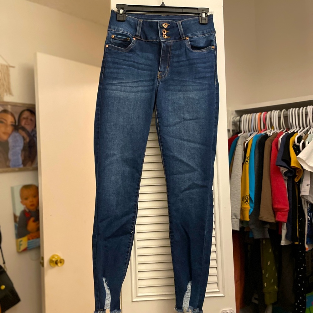 Womens Kendal & Kylie jeans 5/27